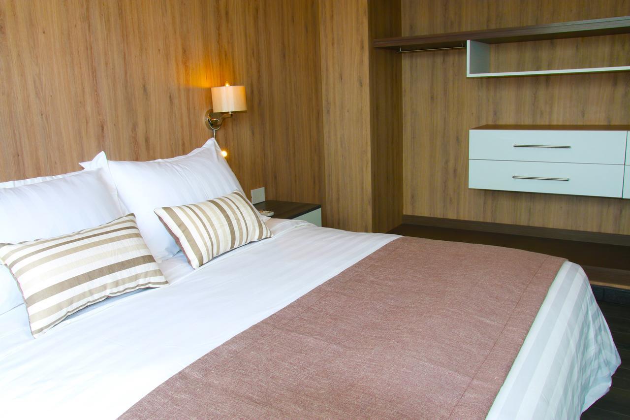 Urban Suites Apart Hotel 산타 크루즈 드 라 시에라 외부 사진