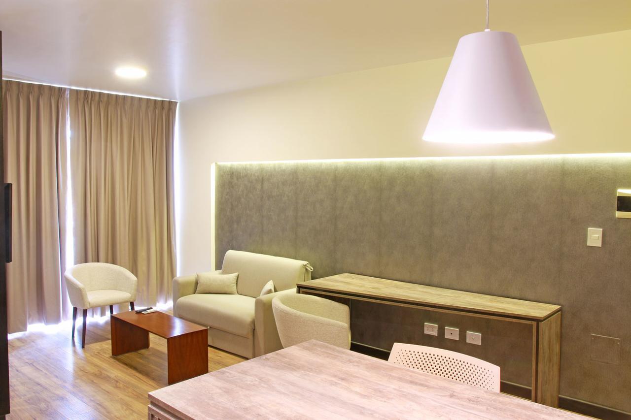 Urban Suites Apart Hotel 산타 크루즈 드 라 시에라 외부 사진